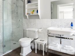 Meikleour Arms Hotel and Restaurant