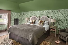 Meikleour Arms Hotel and Restaurant