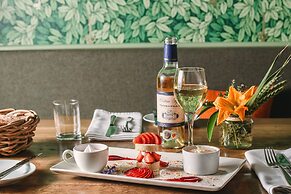 Meikleour Arms Hotel and Restaurant