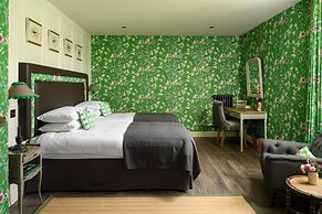 Meikleour Arms Hotel and Restaurant