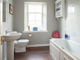 Meikleour Arms Hotel and Restaurant