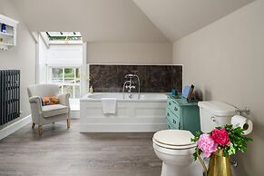 Meikleour Arms Hotel and Restaurant