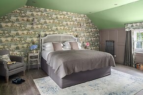 Meikleour Arms Hotel and Restaurant