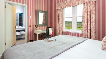 Meikleour Arms Hotel and Restaurant