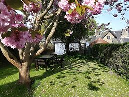 Meikleour Arms Hotel and Restaurant