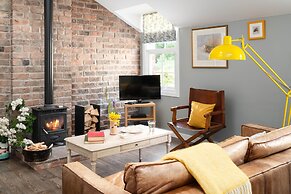 Meikleour Arms Hotel and Restaurant