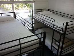 Hoey Moey Backpackers - Hostel