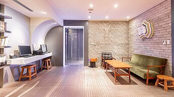 Cityinn Hotel Plus - Taichung Station Branch