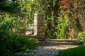 Achtis Boutique Hotel