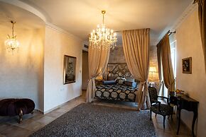 Achtis Boutique Hotel