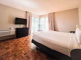 Winterset A North Beach Village Resort Hotel