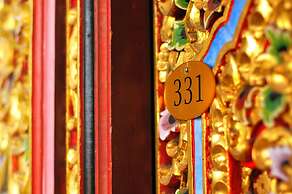 Bemo Corner Guest House