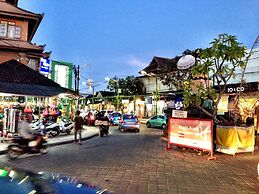 Bemo Corner Guest House