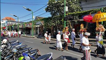 Bemo Corner Guest House