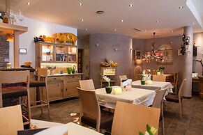 Am Dorfplatz Suites - Adults Only