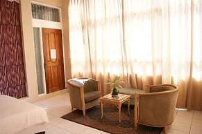 Brahminy Kite Holiday Home