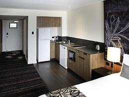 Mantra Gladstone