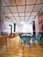 Feel Hostels City Center