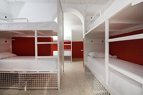 Feel Hostels City Center