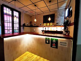 Feel Hostels City Center