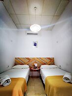 Feel Hostels City Center