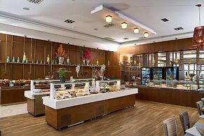 Mediterranean Village Hotel & Spa