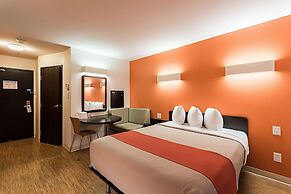 Motel 6 Moosomin, SK