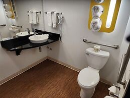 Motel 6 Moosomin, SK