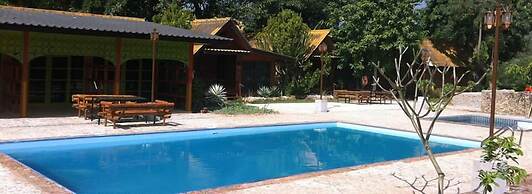 Areeya Phuree Resort