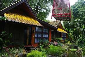 Areeya Phuree Resort