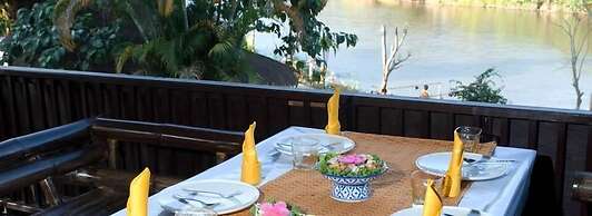 Areeya Phuree Resort