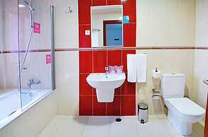 Hotel LIVVO Don Paco