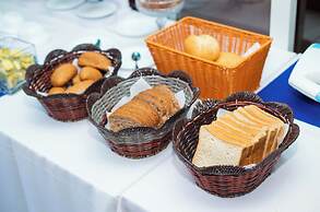 Hotel LIVVO Don Paco