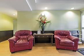 MainStay Suites Jacksonville near Camp Lejeune