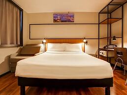ibis Copacabana Posto 2 Hotel