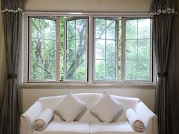 Ladoll Service Apartment