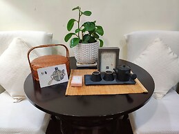 Ladoll Service Apartment