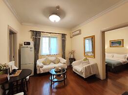 Ladoll Service Apartment