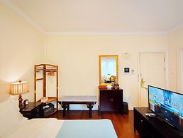 Ladoll Service Apartment