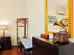 Ladoll Service Apartment