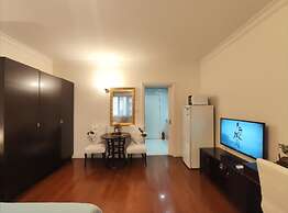 Ladoll Service Apartment