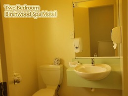 Birchwood Spa Motel