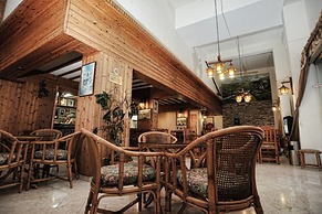 Elysso Hotel