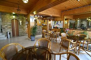 Elysso Hotel