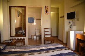 Elysso Hotel