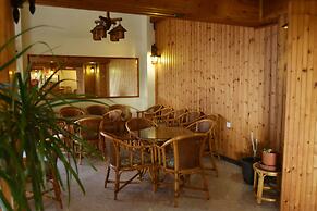 Elysso Hotel