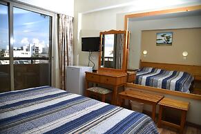 Elysso Hotel