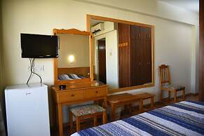 Elysso Hotel