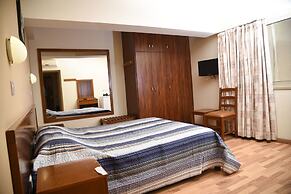 Elysso Hotel