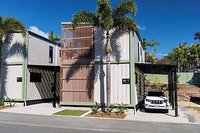 Ashmore Palms Holiday Village